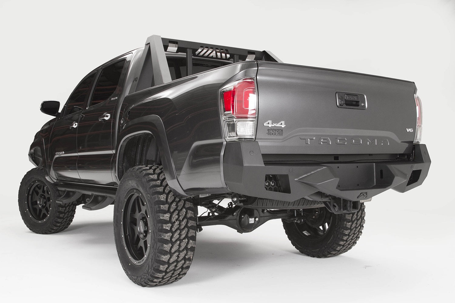 Fab Fours TT16-E3651-1 Vengeance Rear Bumper Fits 16-22 Tacoma
