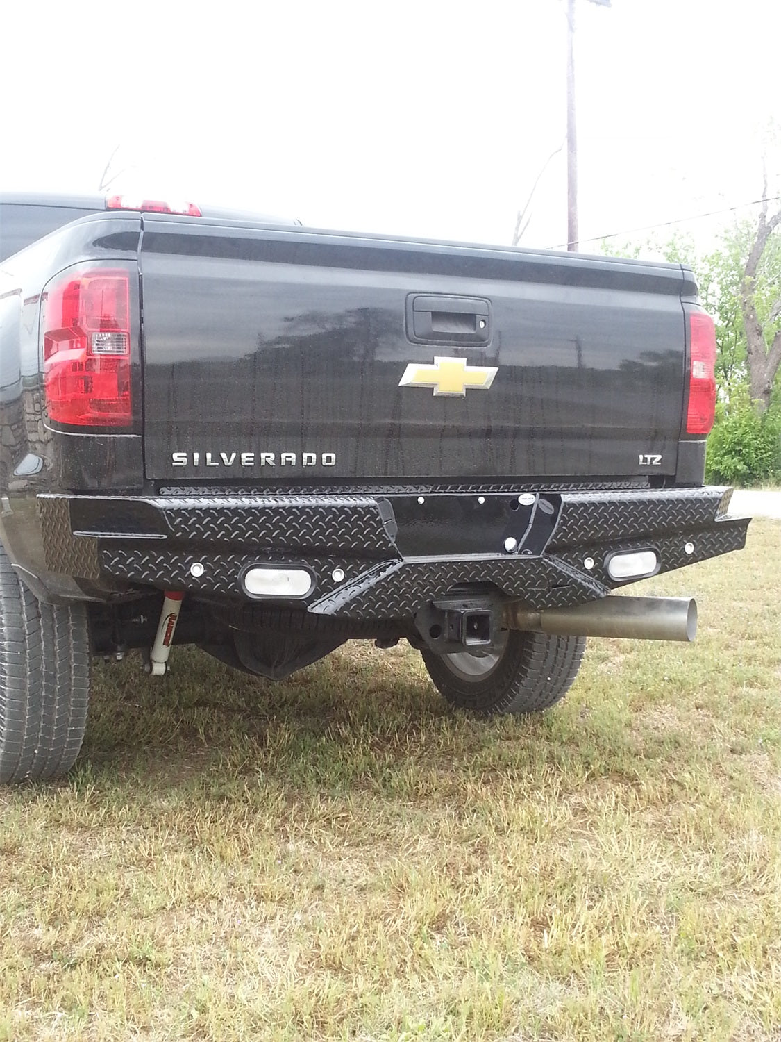 Frontier Truck Gear 100-20-7009 Diamond Rear Bumper