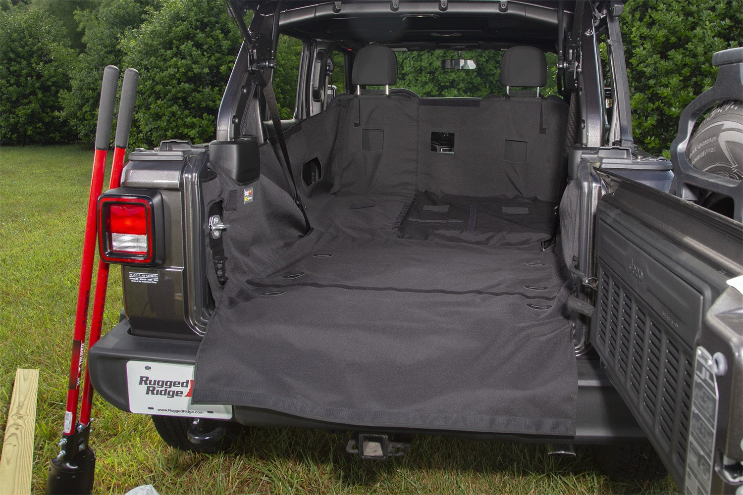 Rugged Ridge 13260.13 C3 Cargo Cover Fits 18-24 Wrangler (JL)