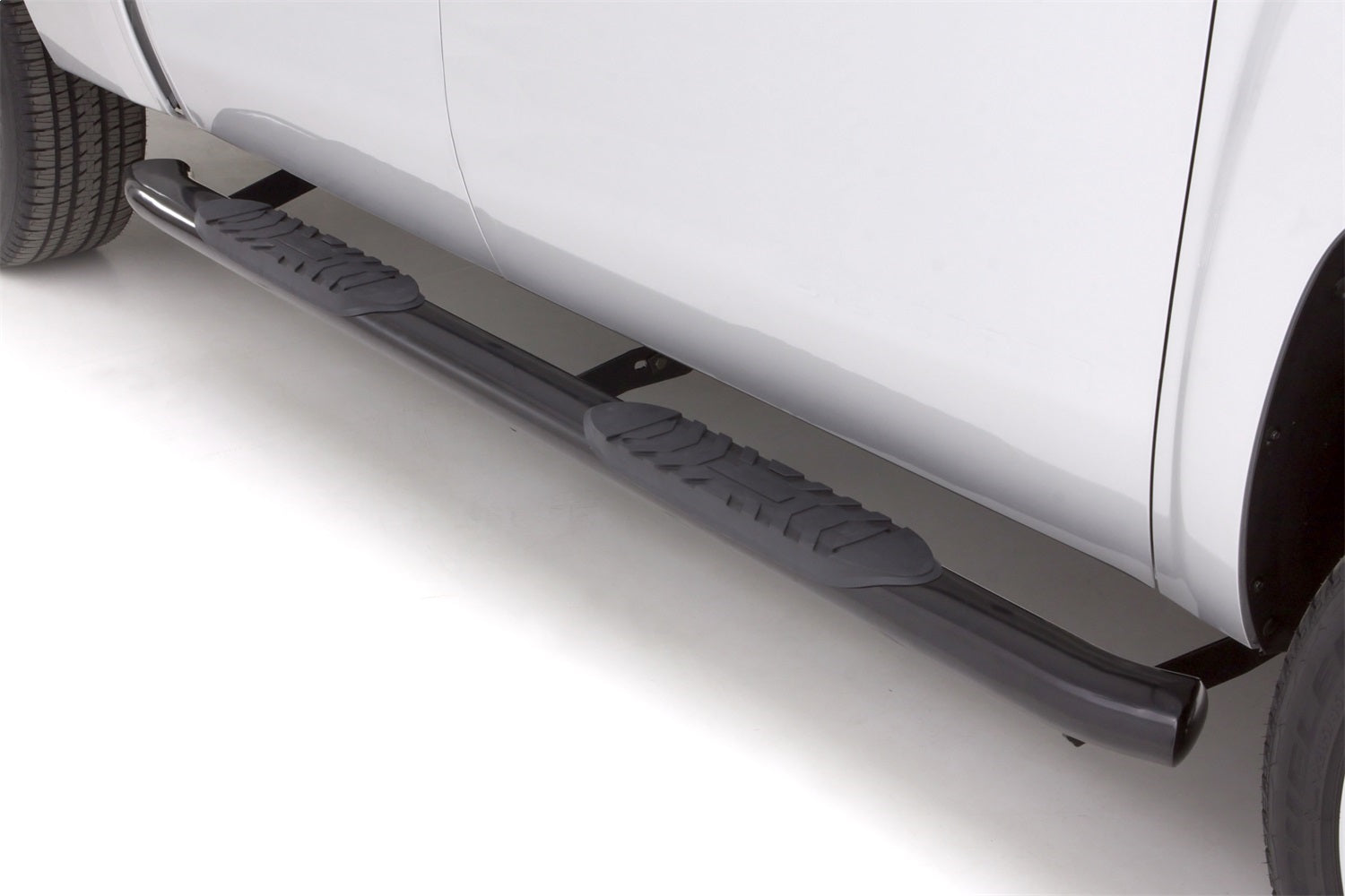 Lund 23885007 5 Inch Oval Curved Nerf Bar