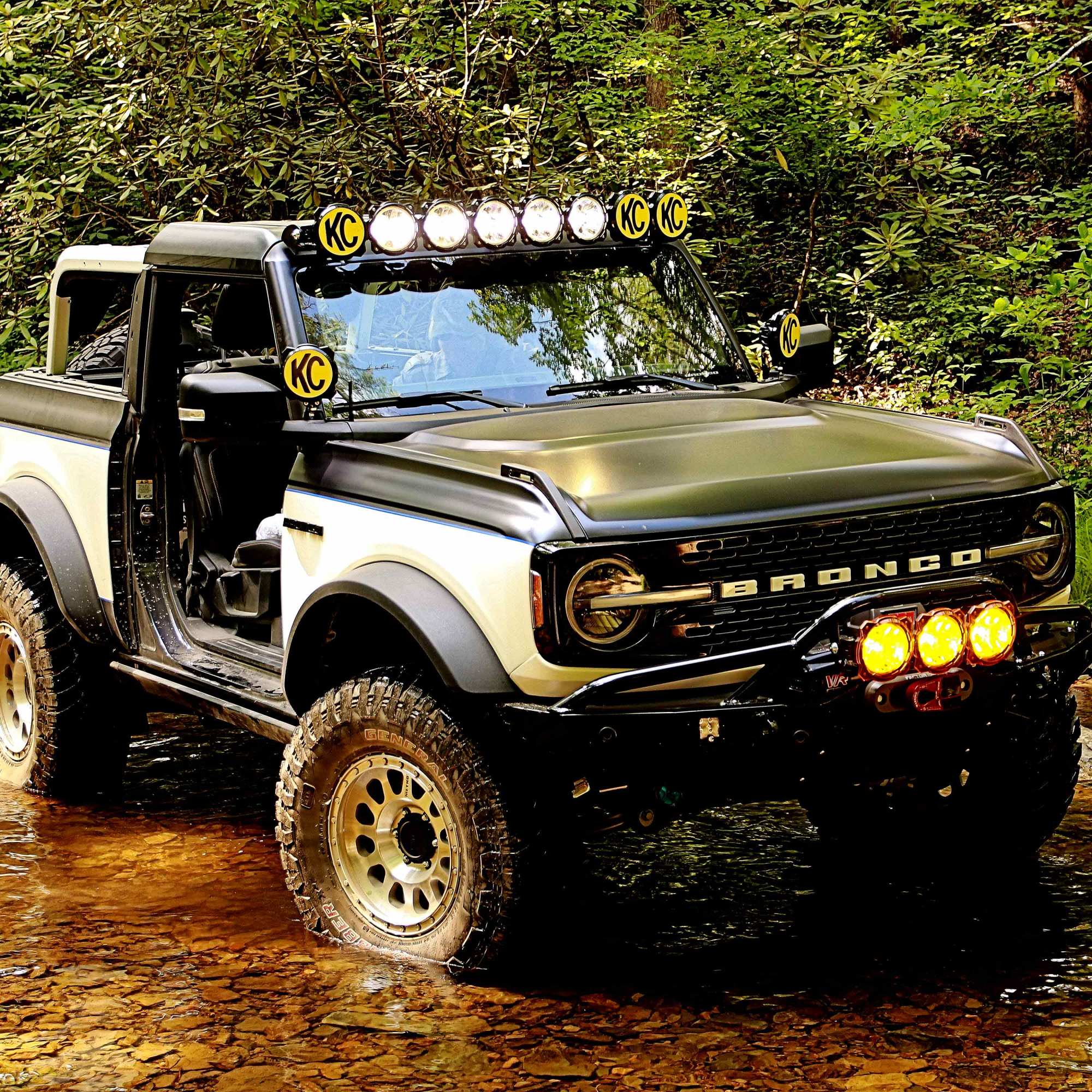 https://sdda.semadata.org/Standard/KC HiLites/97160_Vehicle_Light_System_4.jpg
