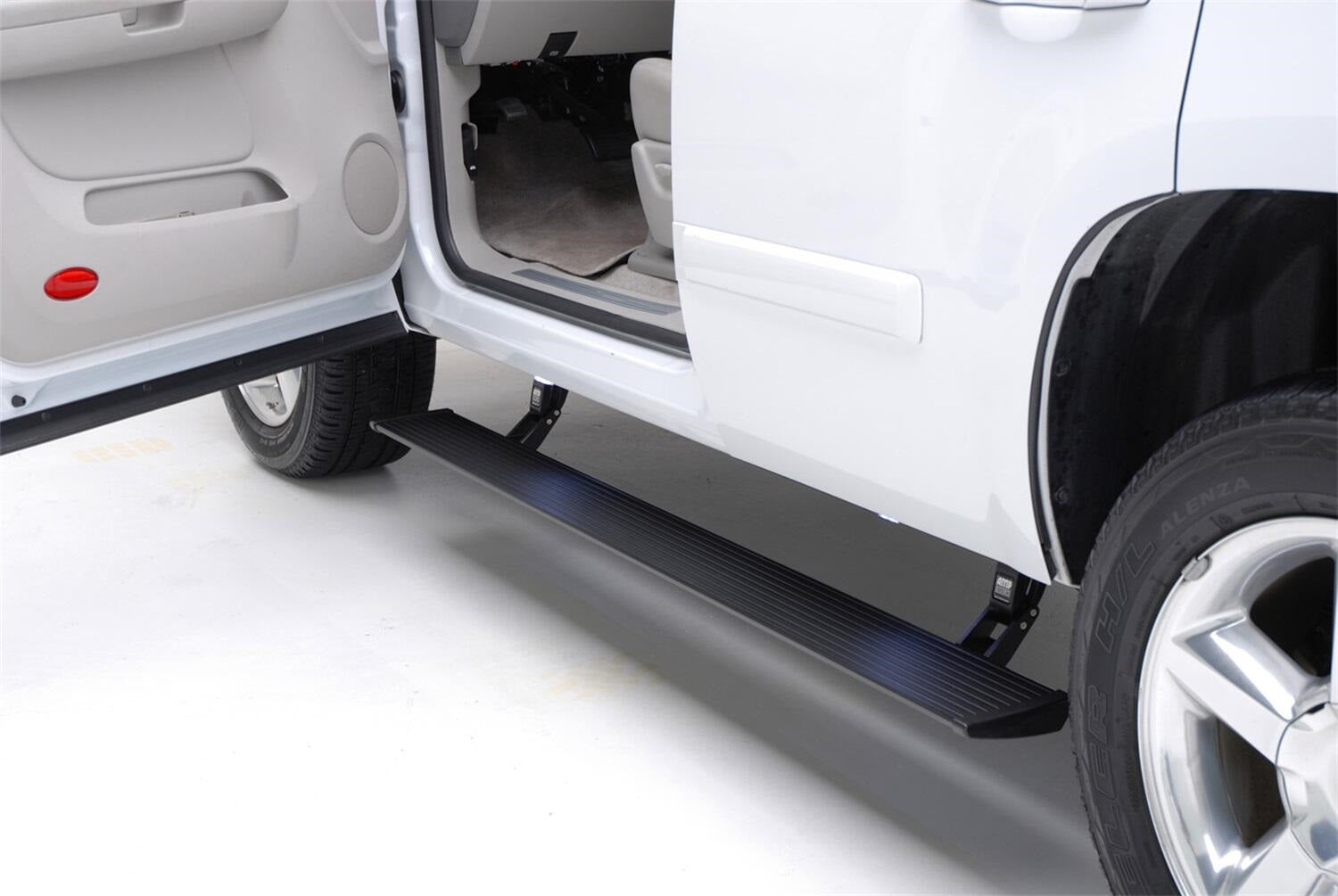 AMP Research 76236-01A PowerStep Plug-N-Play System