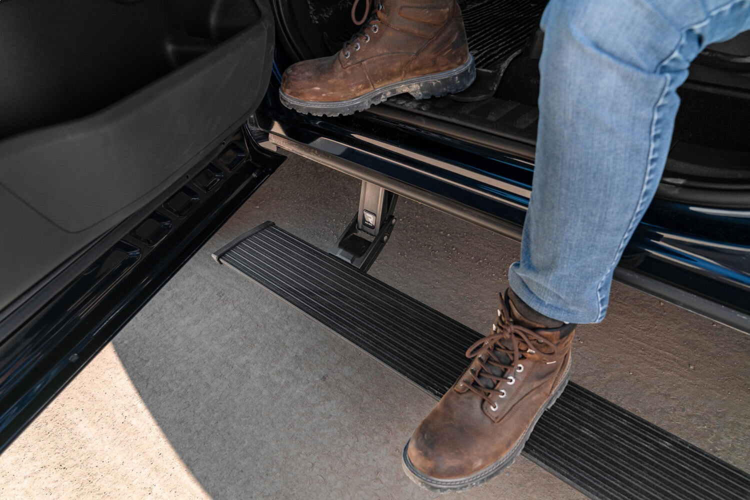 AMP Research 76234-01A PowerStep Plug-N-Play System