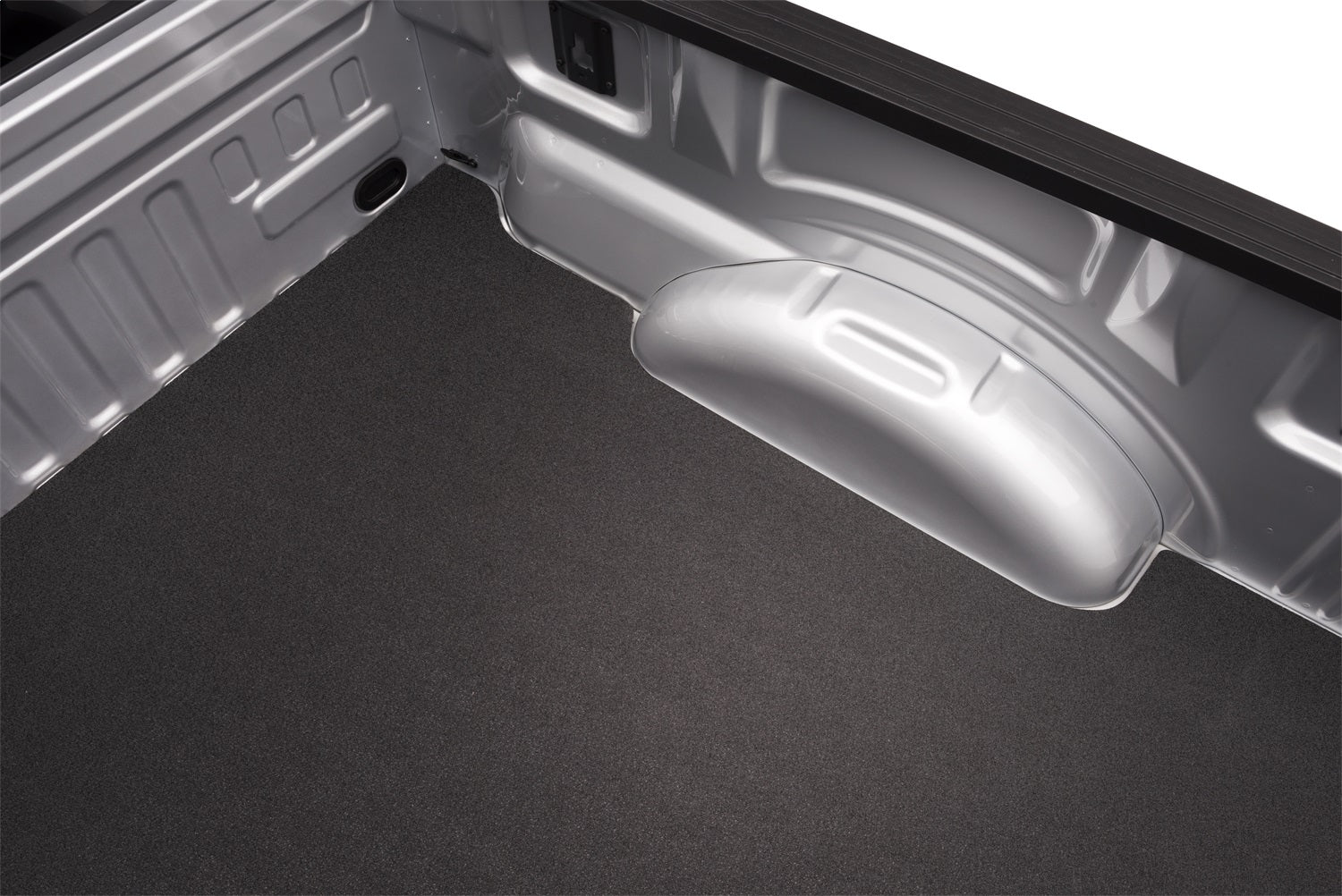 https://www.catalograck.com/ImgVDHR/BED/BR-BedTred-Impact-Mat-Ford-F150-Silver05.jpg