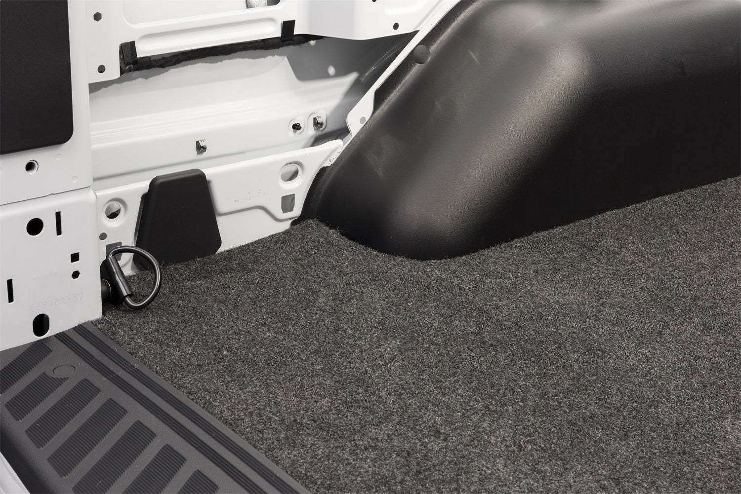 https://www.catalograck.com/ImgVDHR/BED/BR-VanRug-Transit-RearDetail1.jpg