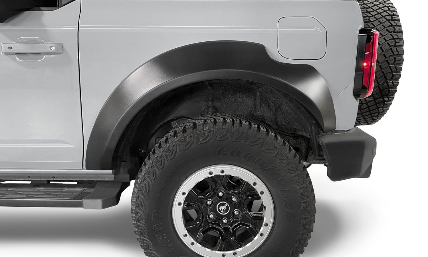https://www.catalograck.com/ImgVDHR/BUS/BWRbw_extend-a-fender_fordBronco_2dr_rear_20966-02.jpg