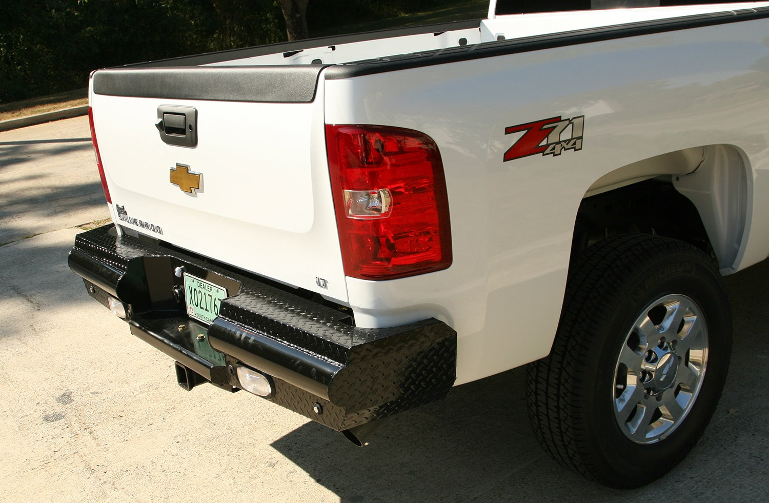 Fab Fours CH08-T1450-1 Black Steel Ranch Rear Bumper