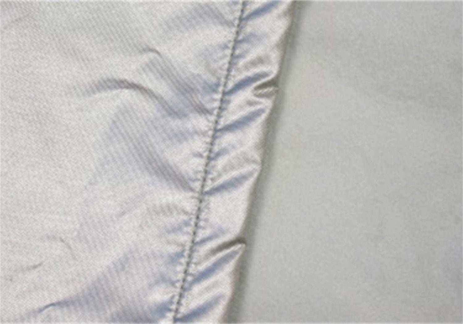 https://www.catalograck.com/ImgVDHR/RMP/Car_Cover_Material_Silver.jpg