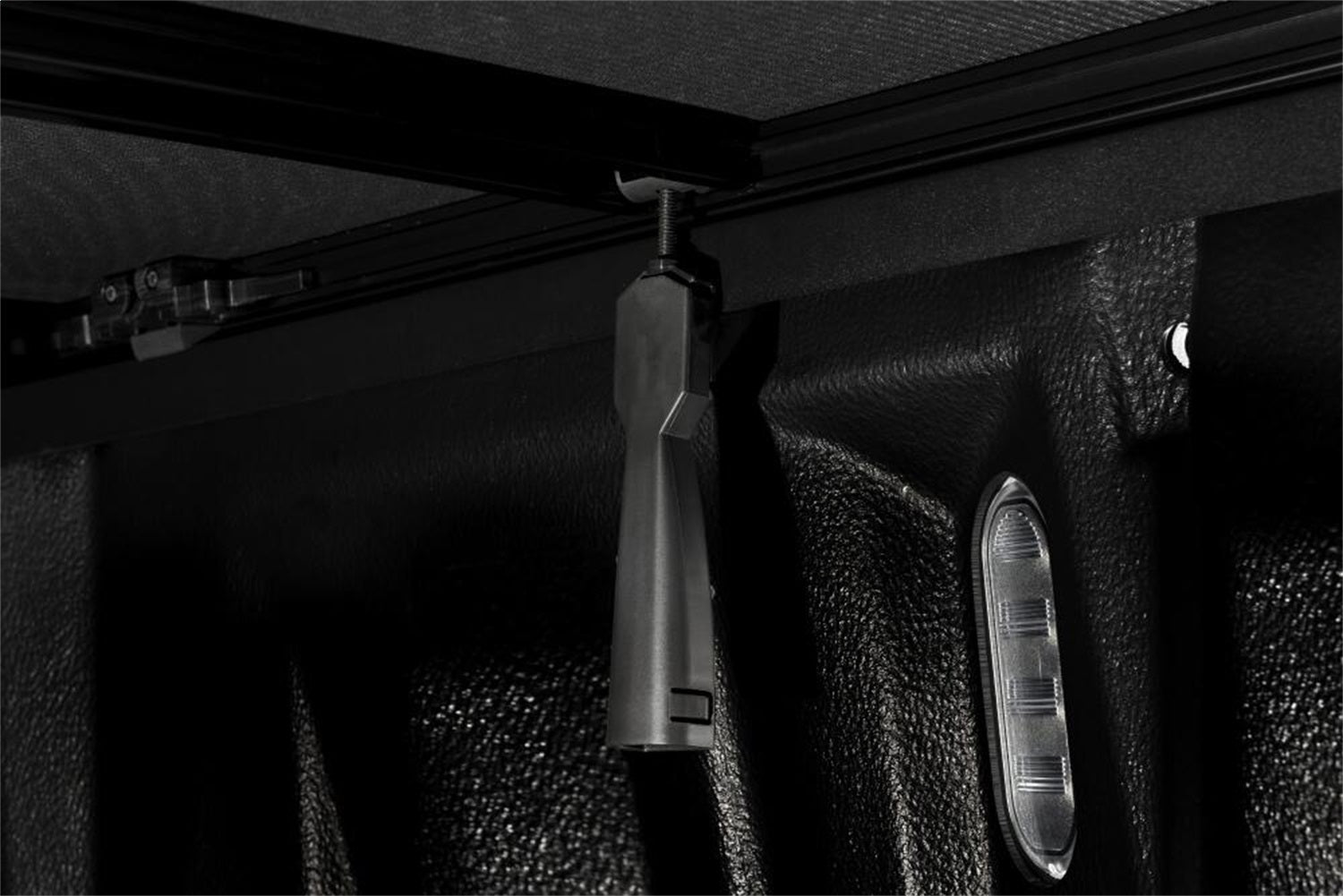 Extang 94445 Trifecta Signature 2.0 Tonneau Cover