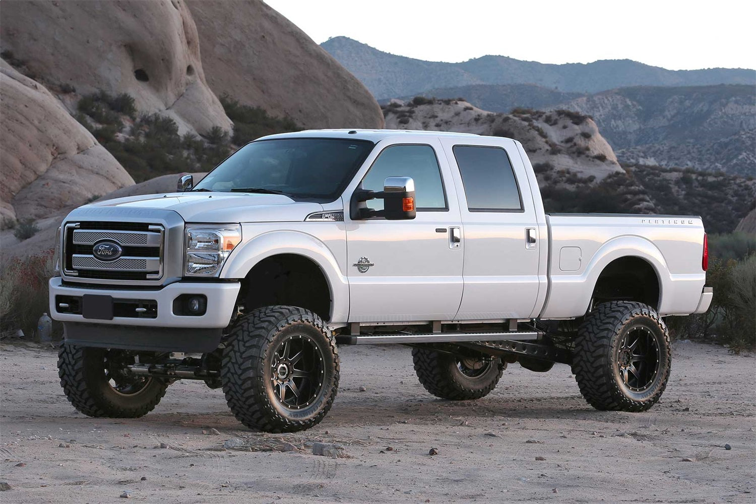 Fabtech K2124 Radius Arm Lift System Fits F-250 Super Duty F-350 Super Duty