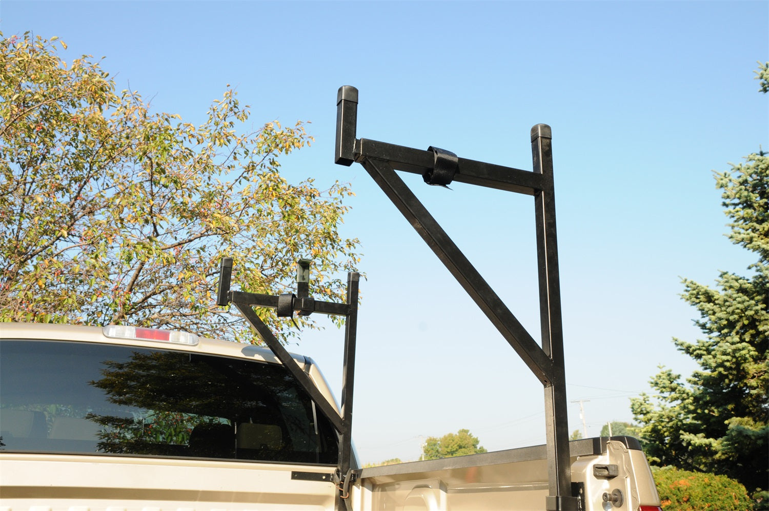 https://www.catalograck.com/ImgVDHR/DEE/LadderRack-HalfRack-02.jpg