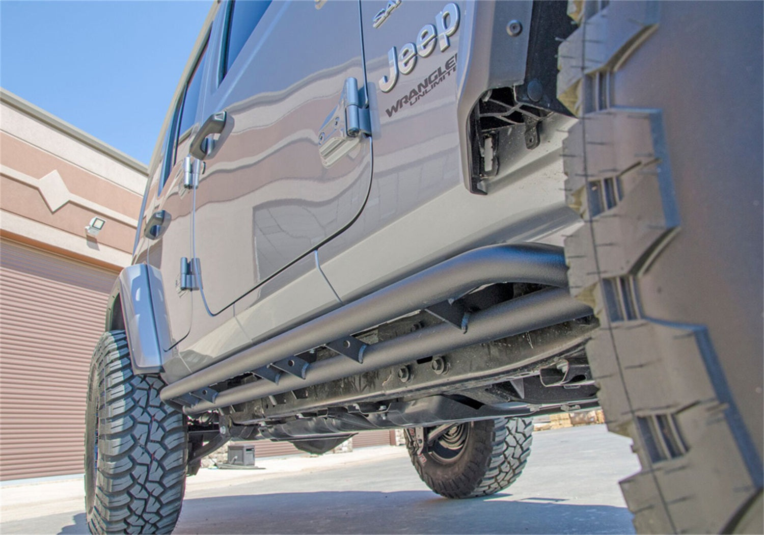 N-Fab J194TRKR RKR Rock Rails Cab Length Fits 20-26 Gladiator Pickup Gladiator