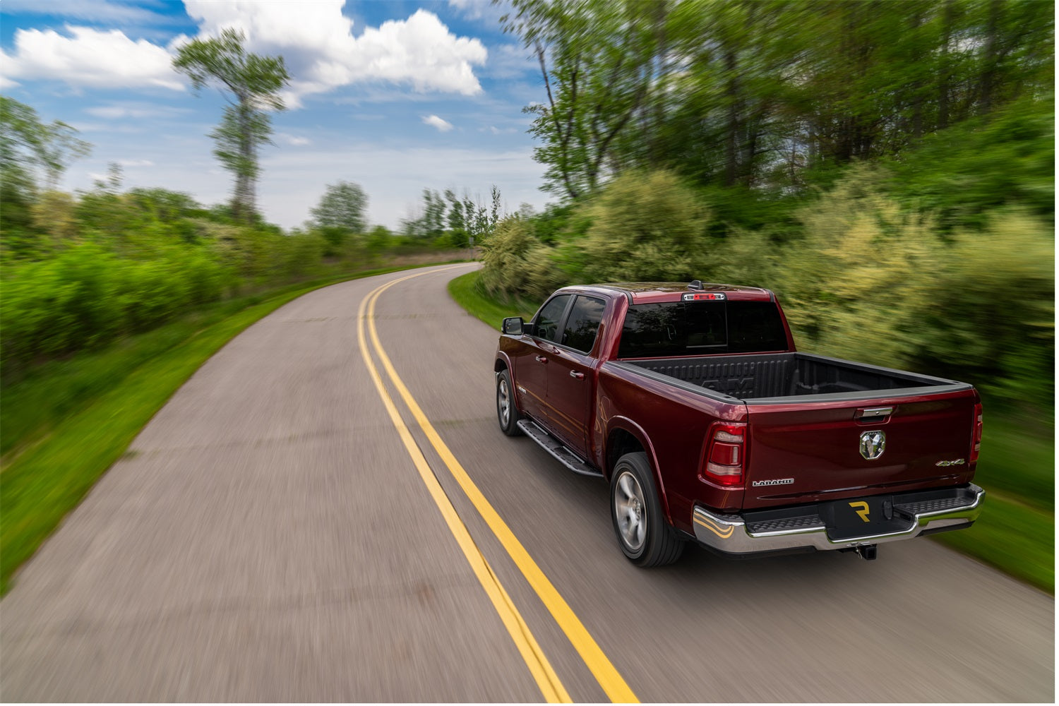 N-Fab NBD19CC-TX Roan Running Board Fits 19-26 1500