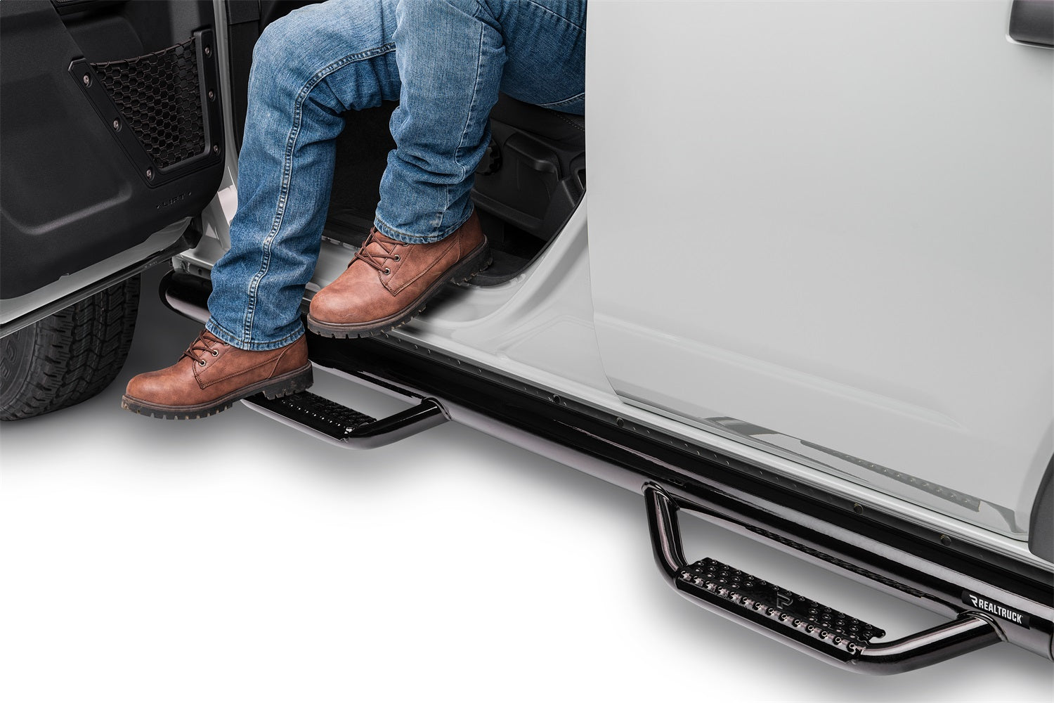 https://www.catalograck.com/ImgVDHR/NFA/NFBnfab-nerf-step-gloss-2021-ford-bronco-cactus-gray-studio-08.jpg