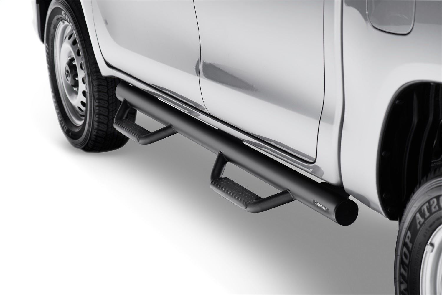 https://www.catalograck.com/ImgVDHR/NFA/NFBnfab-nerf-step-textured-2016-toyota-hilux-silver-studio-02.jpg