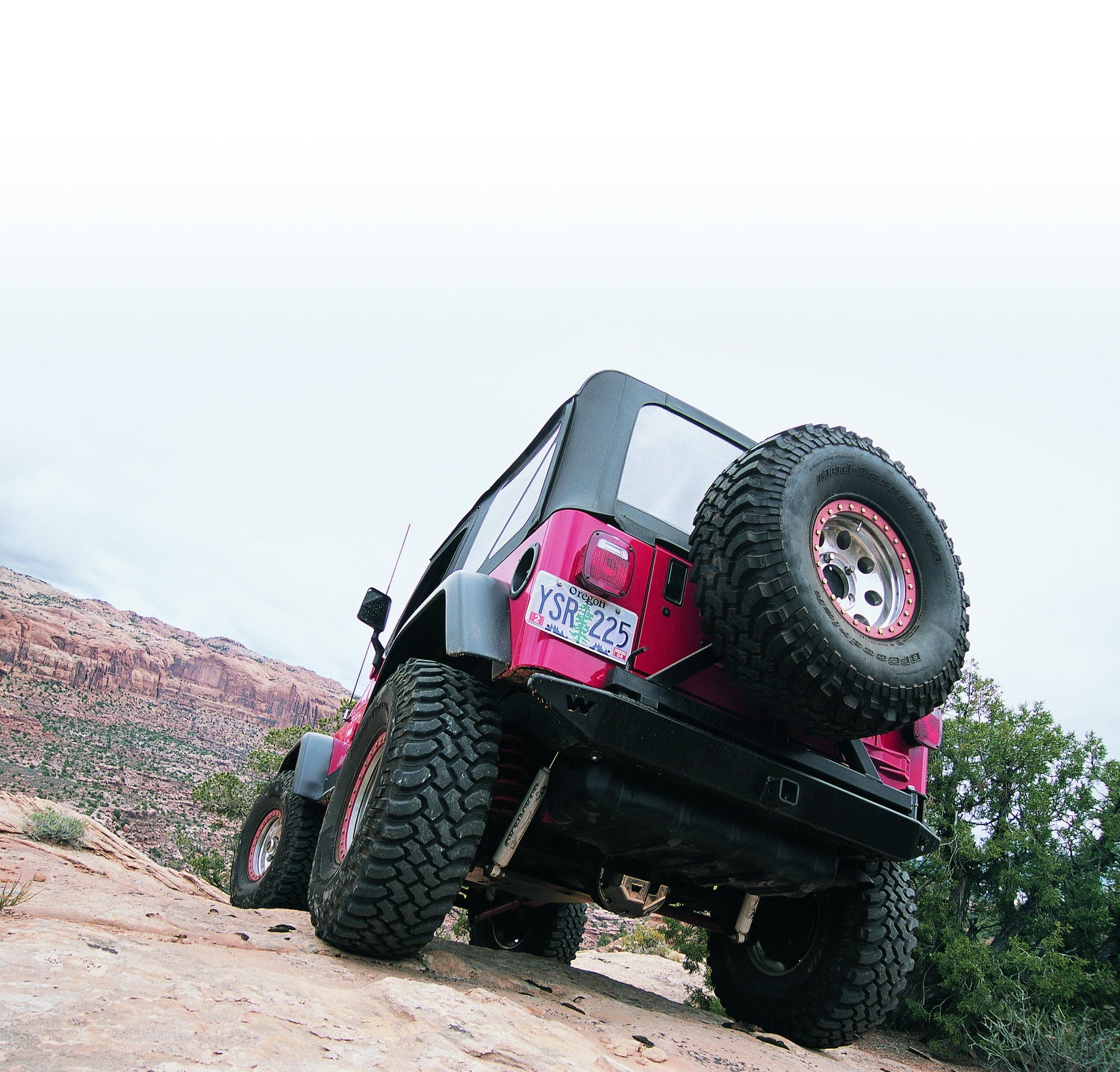 https://sdda.semadata.org/Standard/Warn Industries/RockCrawlerBumper.jpg