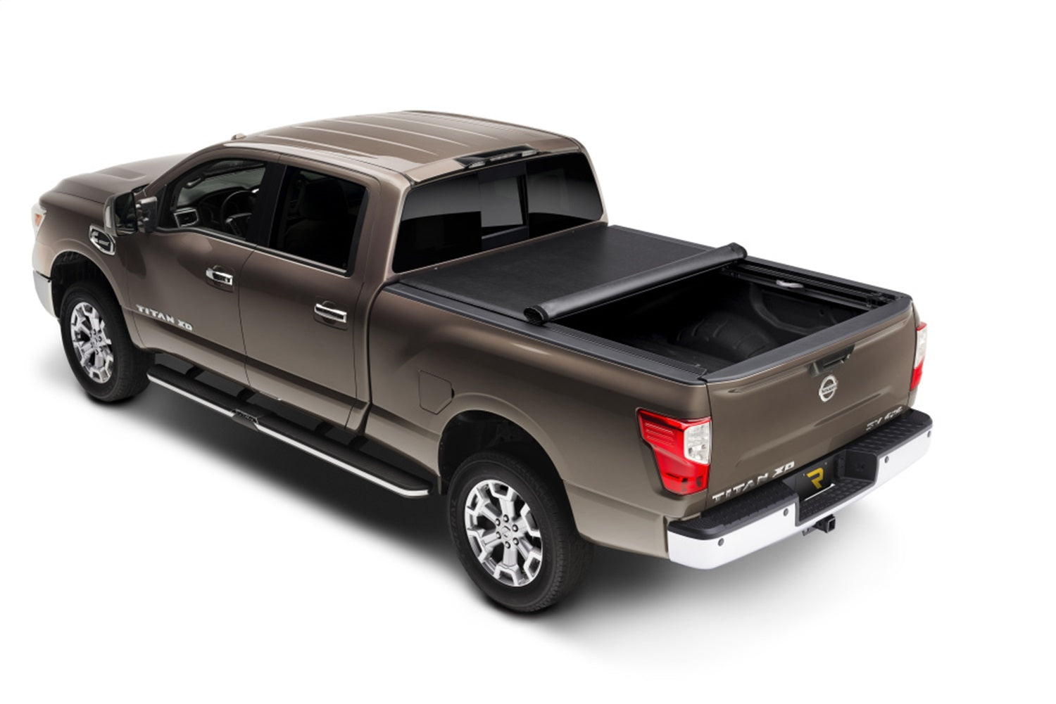 https://www.catalograck.com/ImgVDHR/TRX/TX_LoPro_2016Nissan_Titan_Half02_RT.jpg