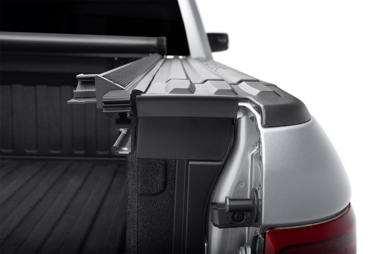 https://www.catalograck.com/ImgVDHR/TRX/TX_LoPro_22Ram1500_Detail_02.jpg