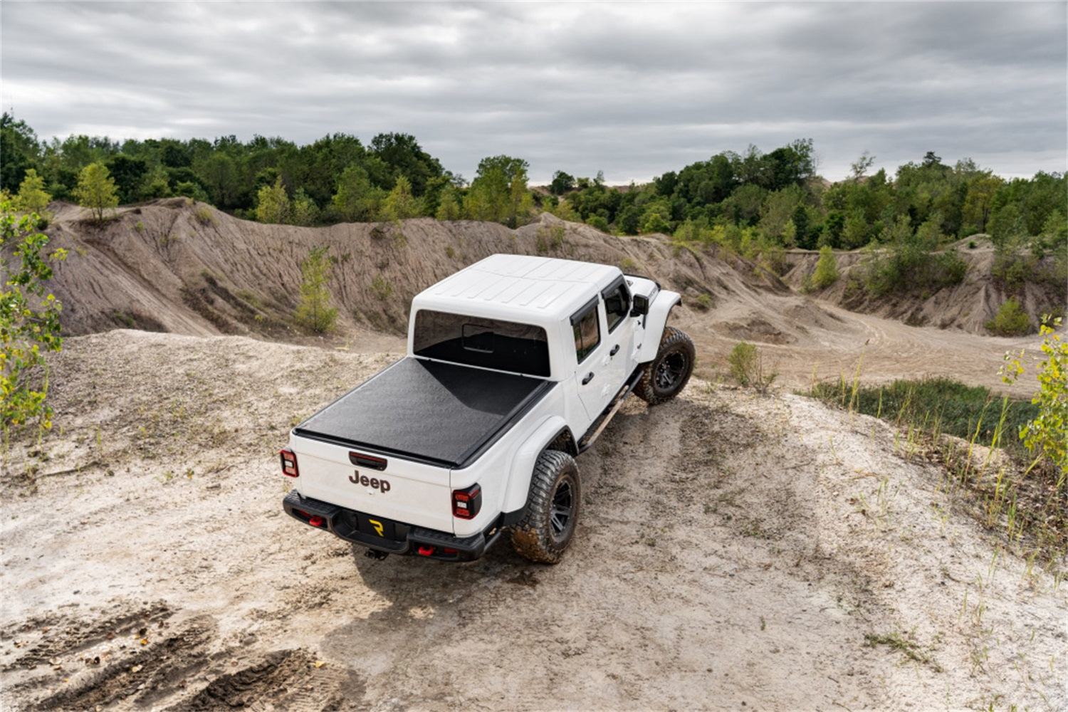 Truxedo 523201 TruXedo Lo Pro Tonneau Cover Fits Gladiator Pickup Gladiator