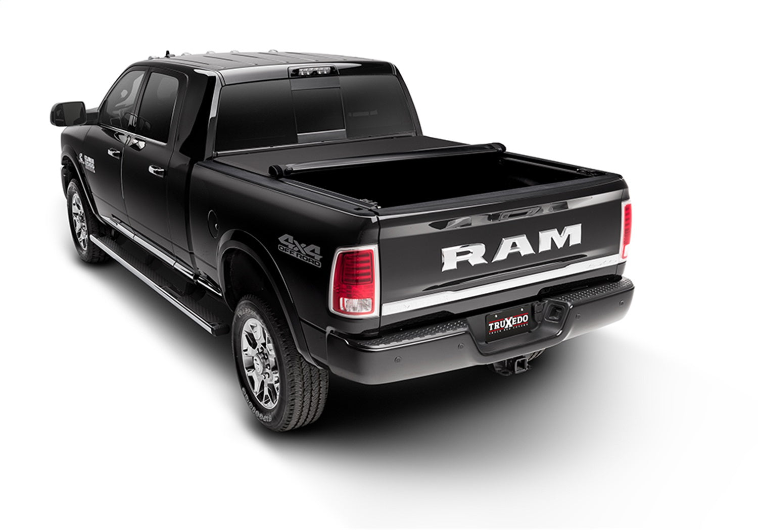 https://www.catalograck.com/ImgVDHR/TRX/TX_ProX15_17Dodge_Half02H.jpg