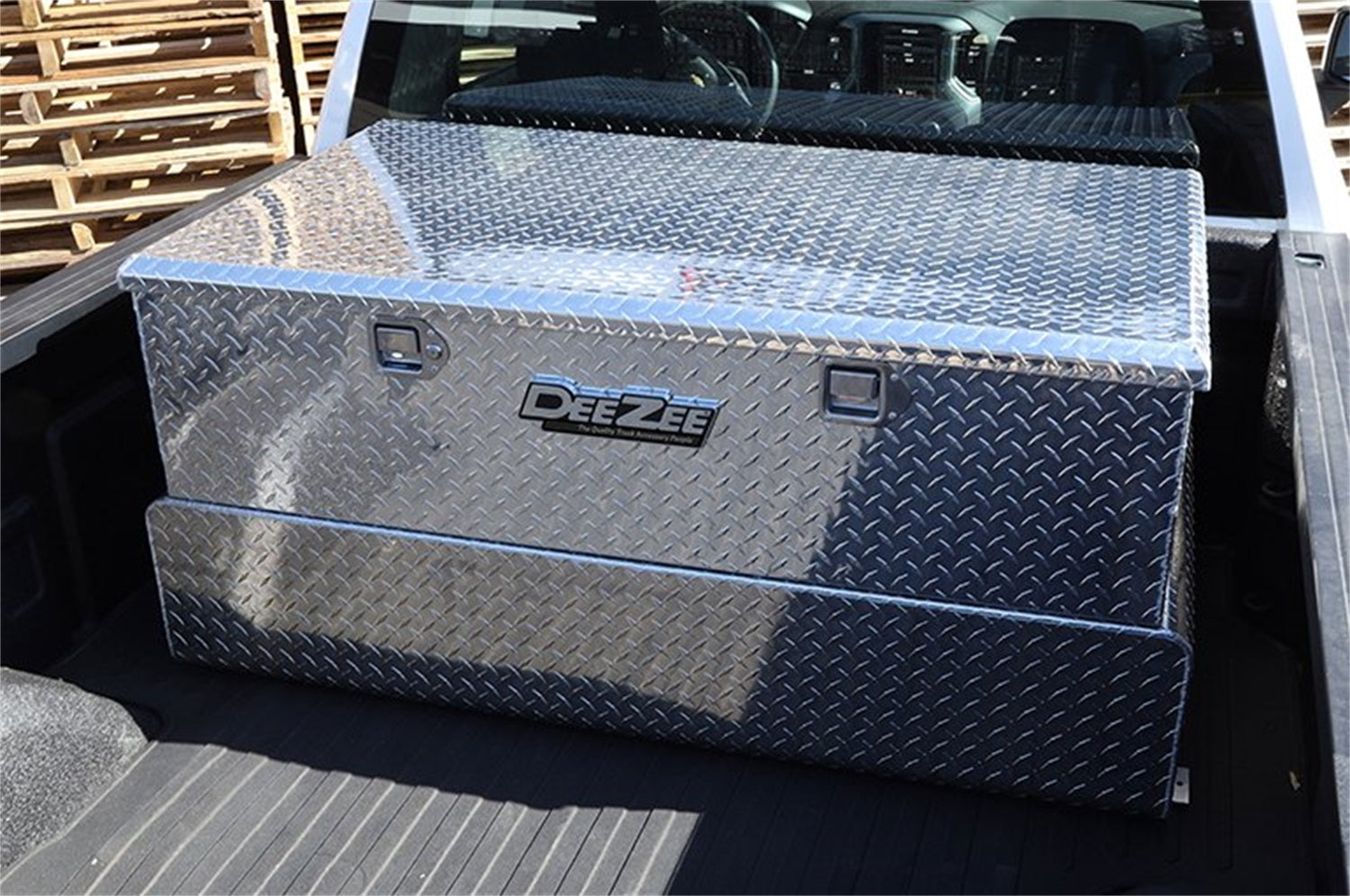 Dee Zee DZ92856 Specialty Series Combo L-Shaped Tool Box/Liquid Transfer Tank