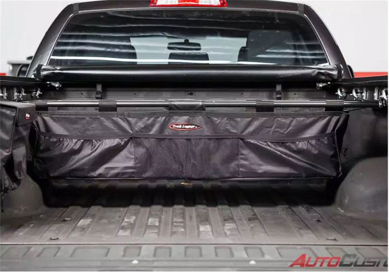 https://www.catalograck.com/ImgVDHR/TRX/TruXedo_Truck_Luggage_Expedition_Cargo_Bag_2.jpg
