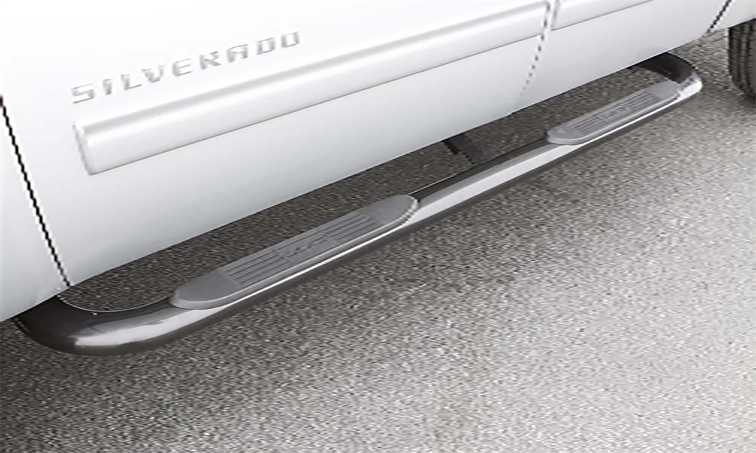 Lund 23288964 4 Inch Oval Bent Nerf Bar