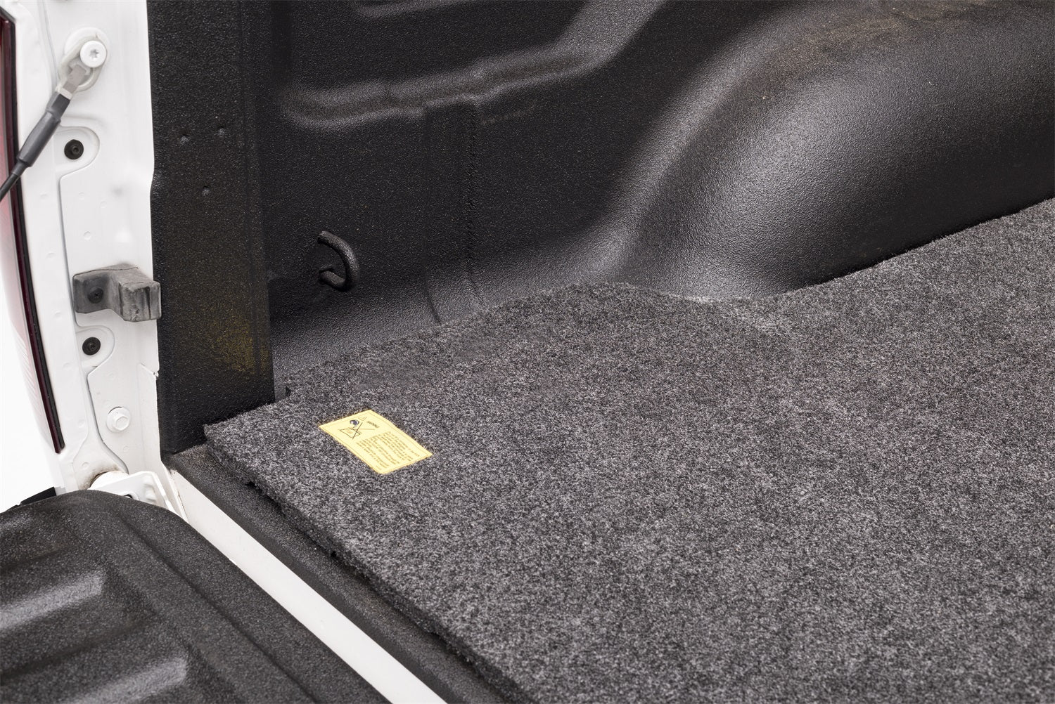 https://www.catalograck.com/ImgVDHR/BED/XBR-BedRug-Mat-F150-Tailgate-Open1.jpg