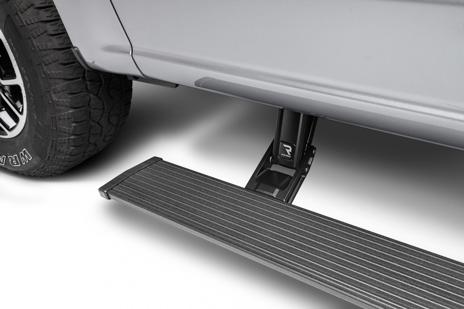 AMP Research 76243-01A PowerStep Plug-N-Play System Fits 19-24 2500 3500