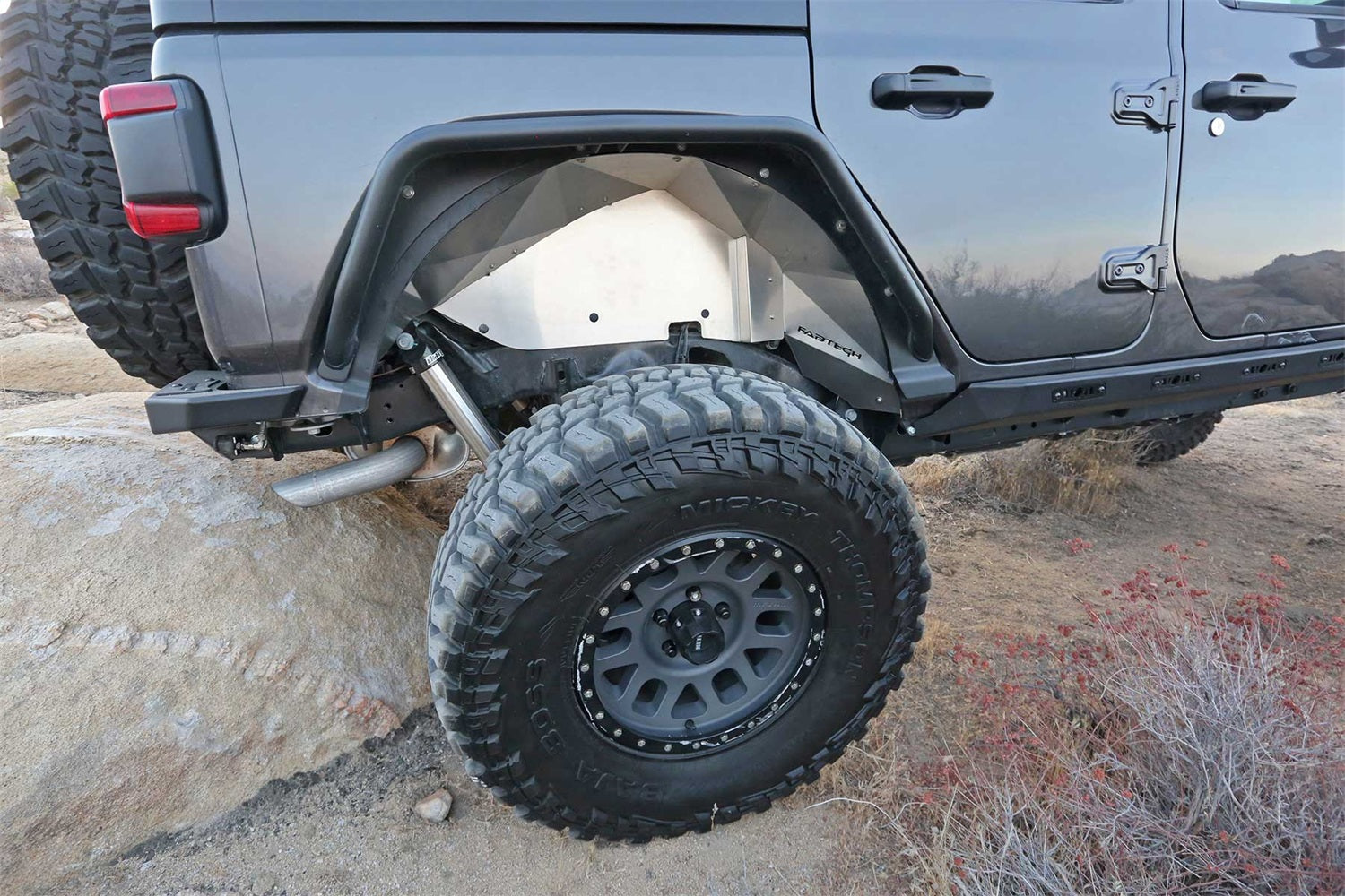 Fabtech FTS24272 Tube Fenders Fits 18-26 Wrangler Wrangler (JL)